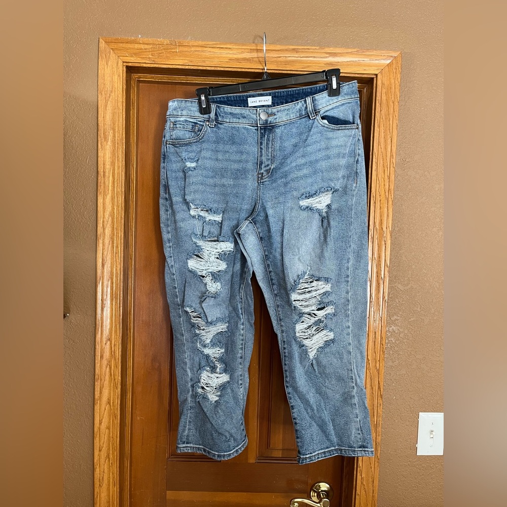 Lane Bryant cropped jean